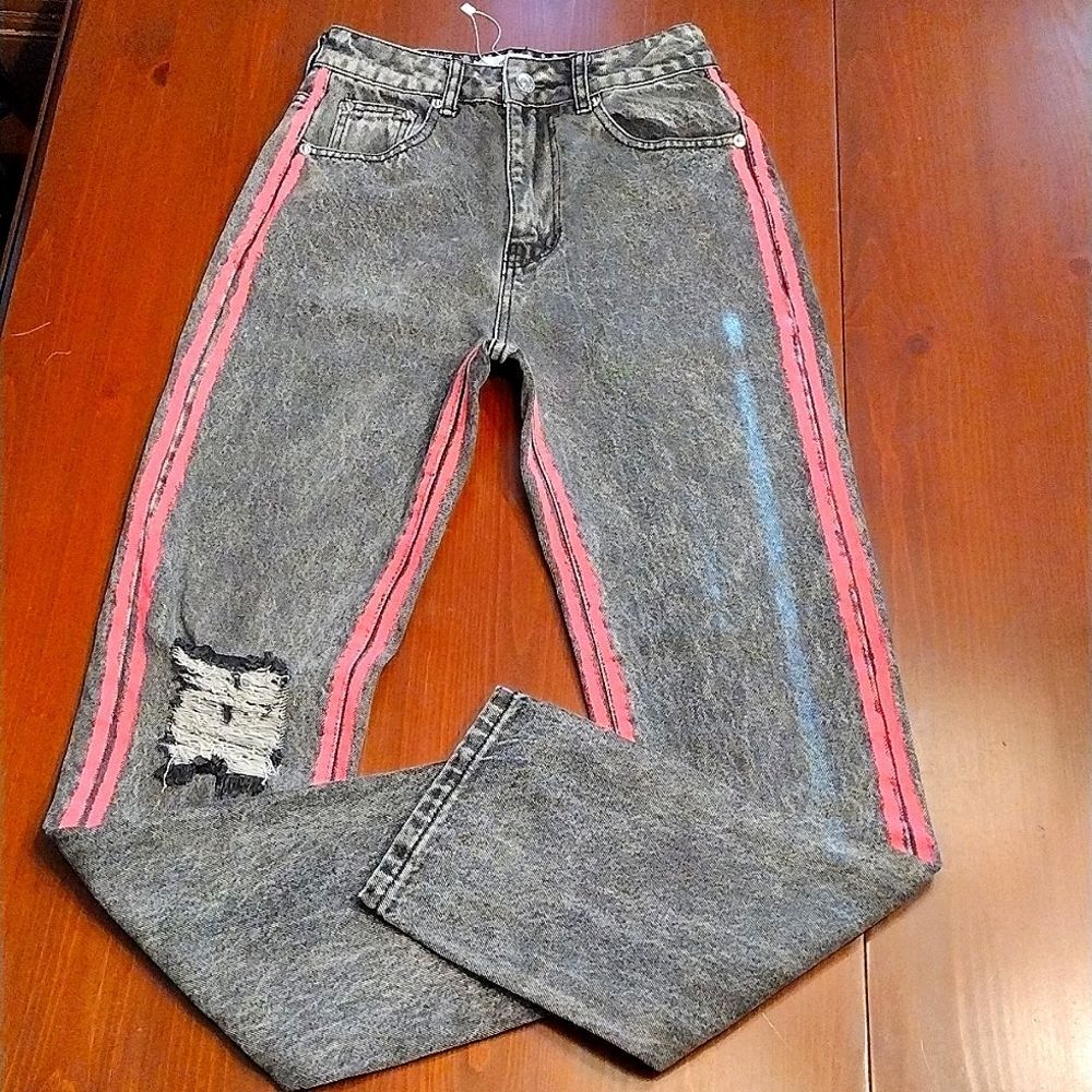 NWOT, Adika Womens Slim Skinny Jeans, Gray Pink Acid Wash, Distressed, Size XS